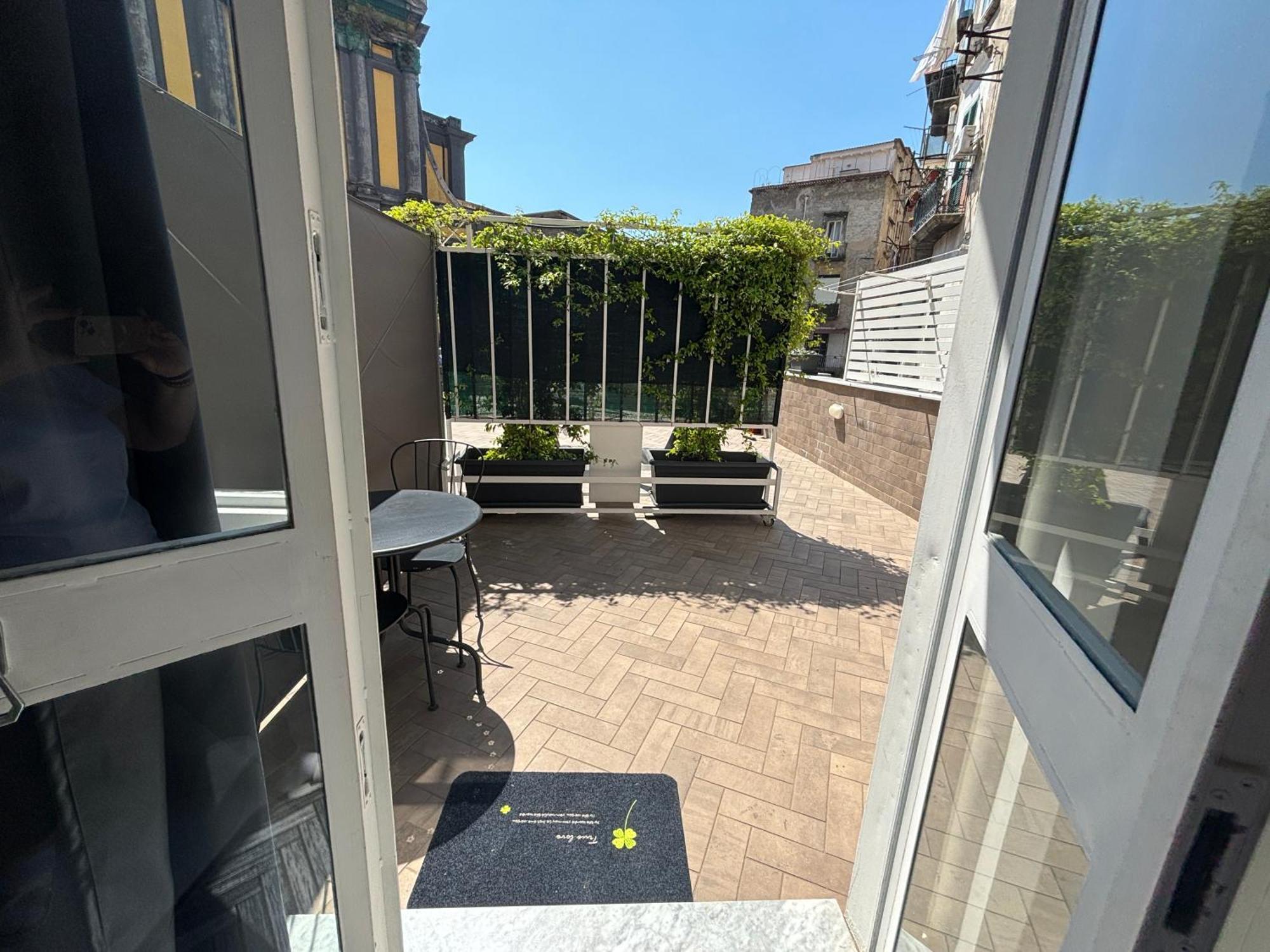 Отель Terrazza Annunziata Неаполь Экстерьер фото